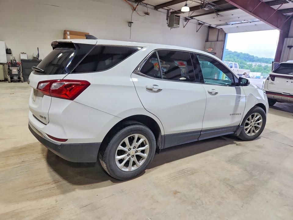 Продажа на аукционе авто 2018 Chevrolet Equinox, vin: 2GNAXSEV6J6316793, номер лота: 60184076
