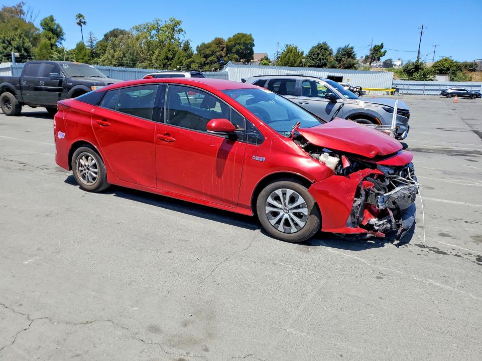 Продажа на аукционе авто 2020 Toyota Prius Prime, vin: JTDKARFP4L3127979, номер лота: 60890956