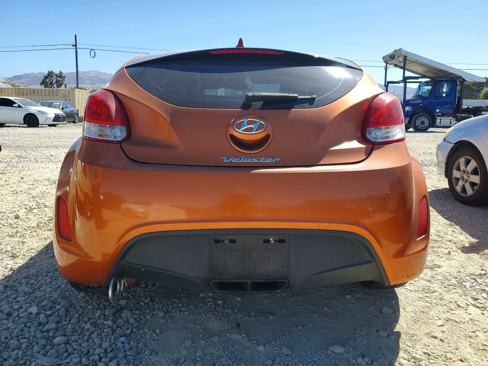 2013 Hyundai Veloster მანქანა იყიდება აუქციონზე, vin: KMHTC6AD3DU133404, აუქციონის ნომერი: 62728096