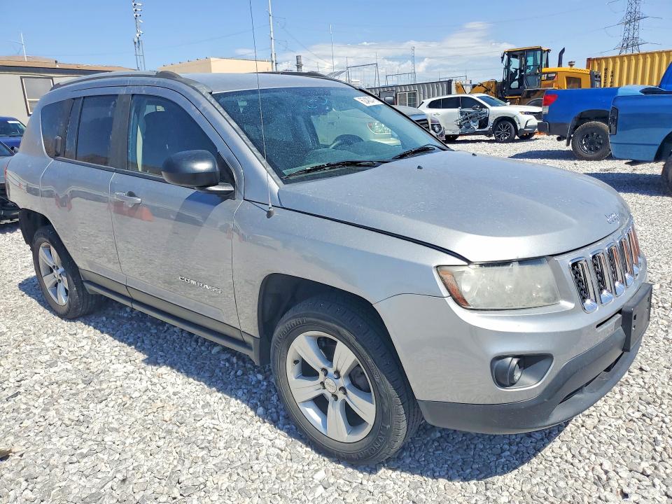 2016 Jeep Compass მანქანა იყიდება აუქციონზე, vin: 1C4NJDBB7GD551425, აუქციონის ნომერი: 62480476