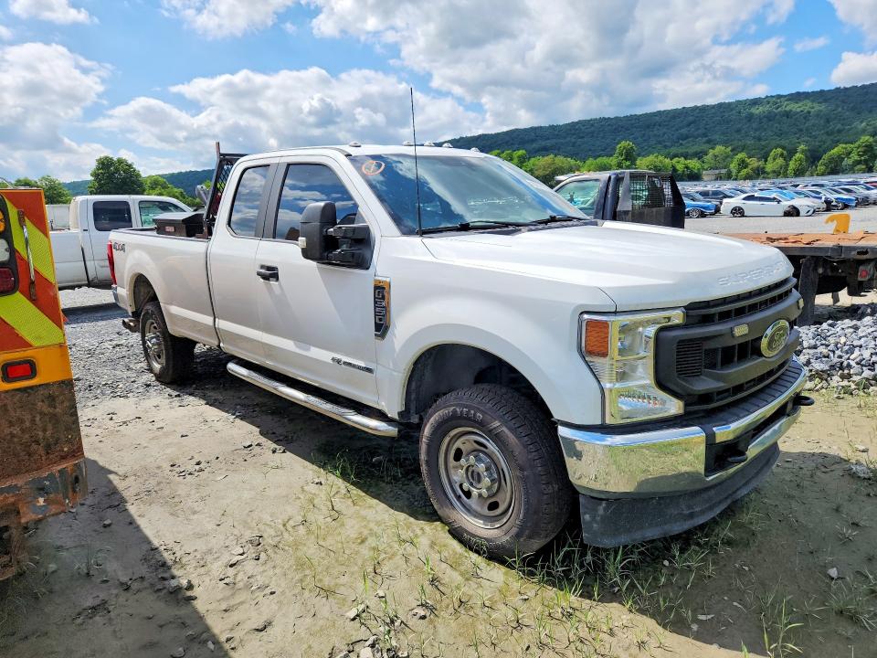57080806 :رقم المزاد ، 1FT8X3BT0NEC26878 vin ، 2022 Ford F350 مزاد بيع