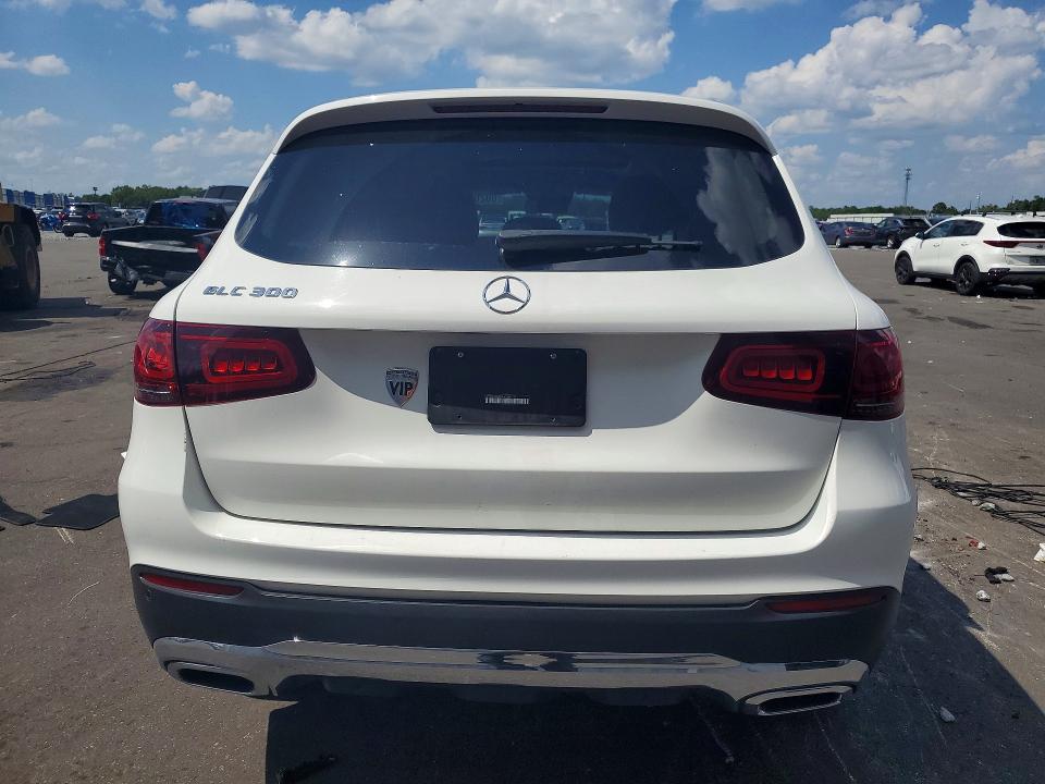 60200186 :رقم المزاد ، W1N0G8DB3NV380119 vin ، 2022 Mercedes-benz Glc مزاد بيع
