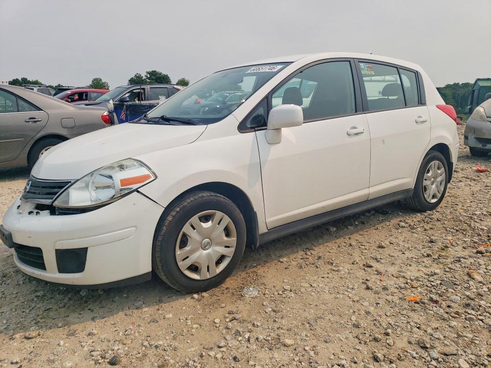 60651746 :رقم المزاد ، 3N1BC1CP4AL399565 vin ، 2010 Nissan Versa مزاد بيع