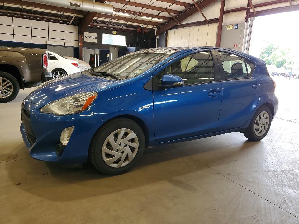 63045996 :رقم المزاد ، JTDKDTB34F1579860 vin ، 2015 Toyota Prius C مزاد بيع
