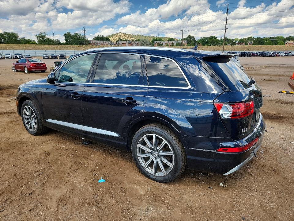 Продажа на аукционе авто 2017 Audi Q7, vin: WA1LAAF7XHD056014, номер лота: 61565336