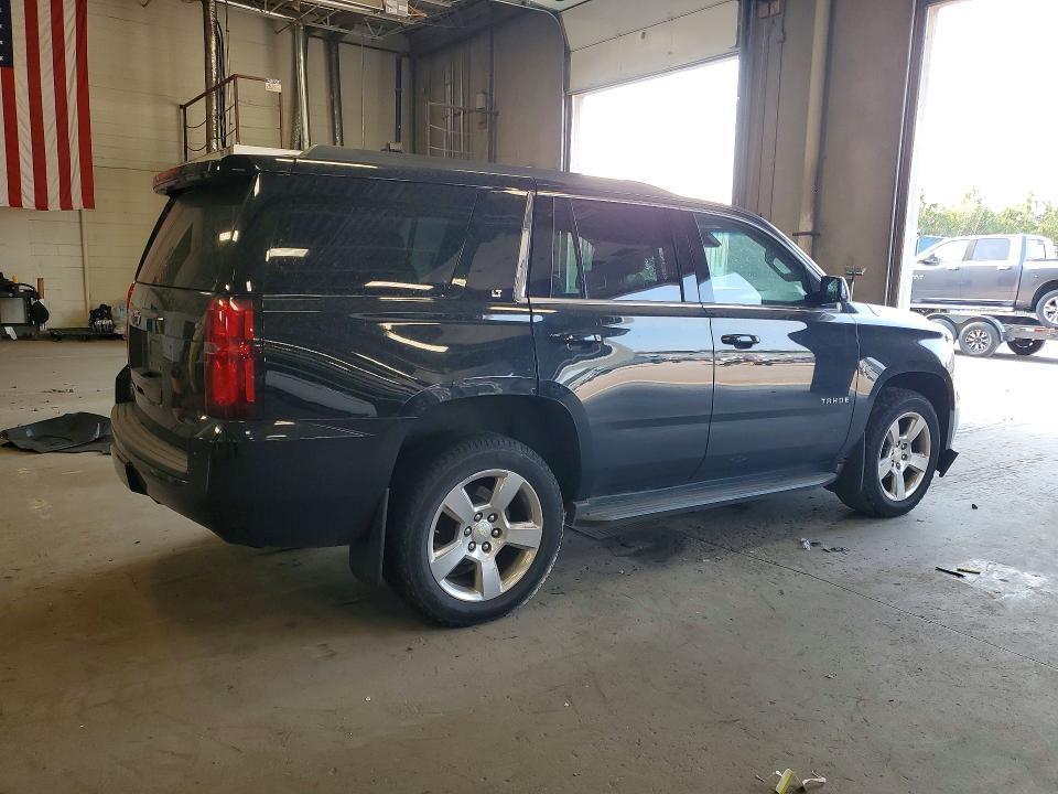 62944136 :رقم المزاد ، 1GNSKBKCXFR293701 vin ، 2015 Chevrolet Tahoe مزاد بيع
