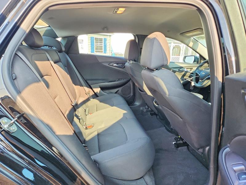 62631316 :رقم المزاد ، 1G1ZD5STXNF174445 vin ، 2022 Chevrolet Malibu مزاد بيع