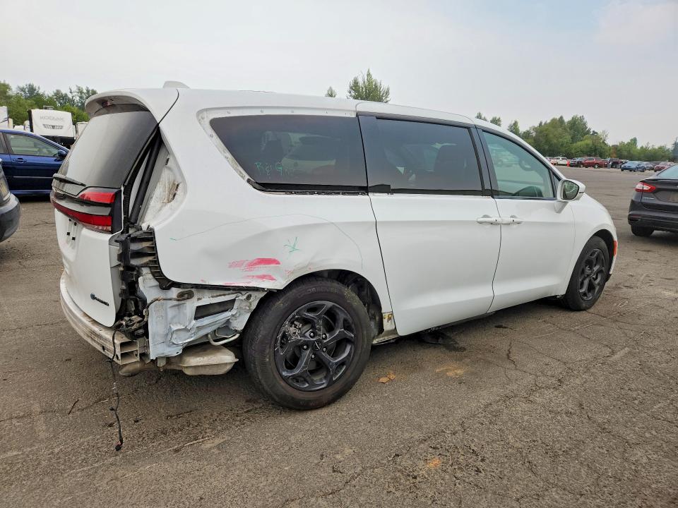Продаж на аукціоні авто 2022 Chrysler Pacifica, vin: 2C4RC1S70NR137127, номер лоту: 61920866