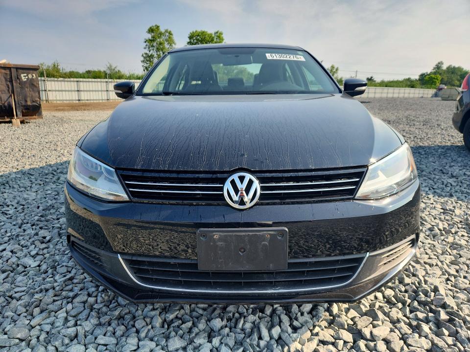 61302276 :رقم المزاد ، 3VWD17AJ2EM289379 vin ، 2014 Volkswagen Jetta مزاد بيع