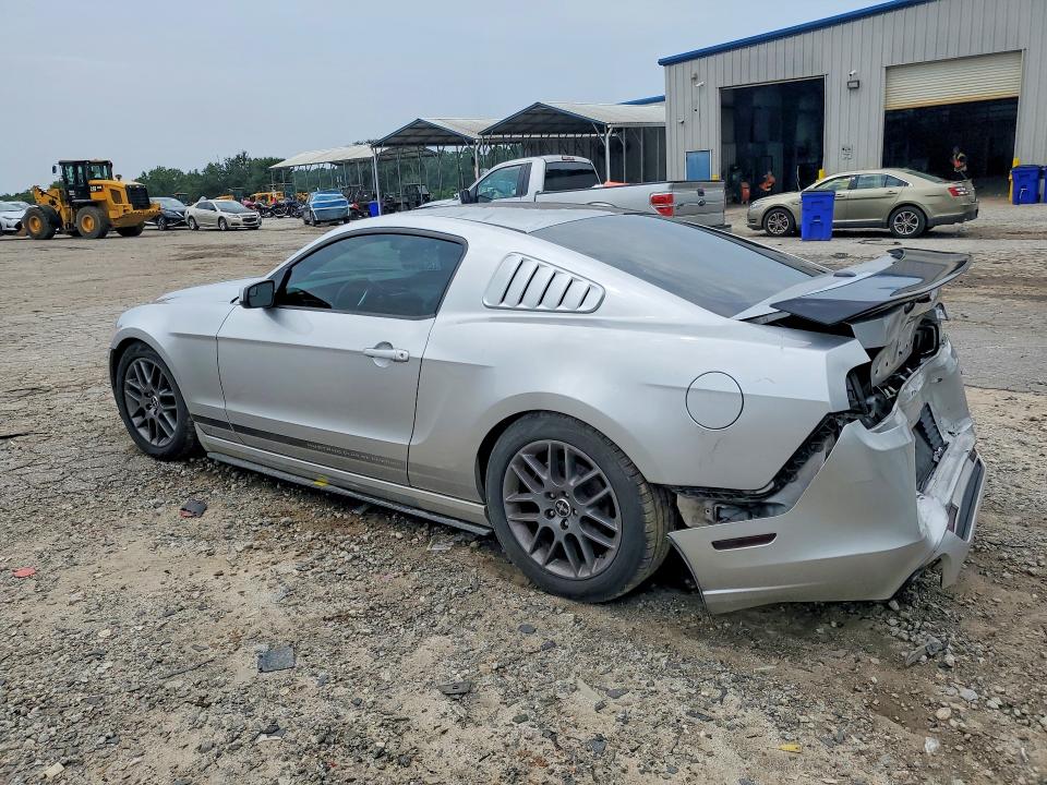 Продажа на аукционе авто 2014 Ford Mustang, vin: 1ZVBP8AM6E5308270, номер лота: 62812516
