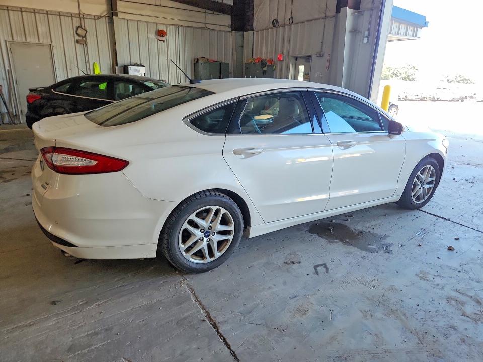 Продажа на аукционе авто 2015 Ford Fusion, vin: 3FA6P0HDXFR180602, номер лота: 61010046
