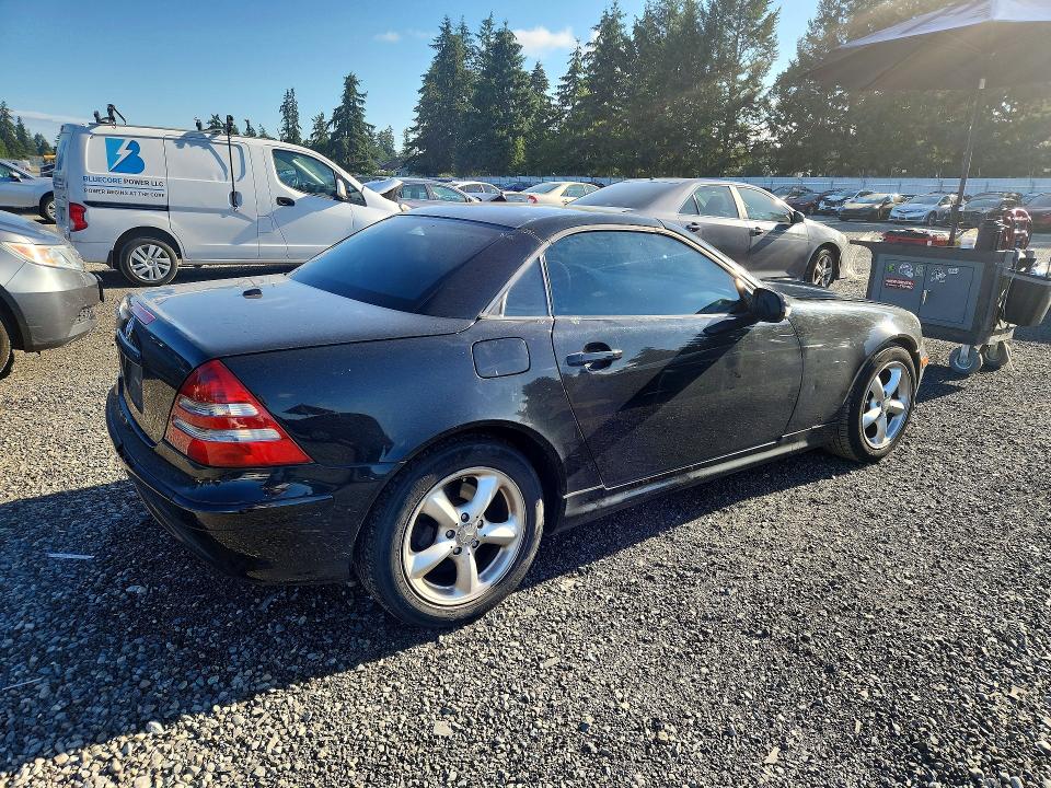 2001 Mercedes-benz Slk მანქანა იყიდება აუქციონზე, vin: WDBKK65F31F209930, აუქციონის ნომერი: 62531896