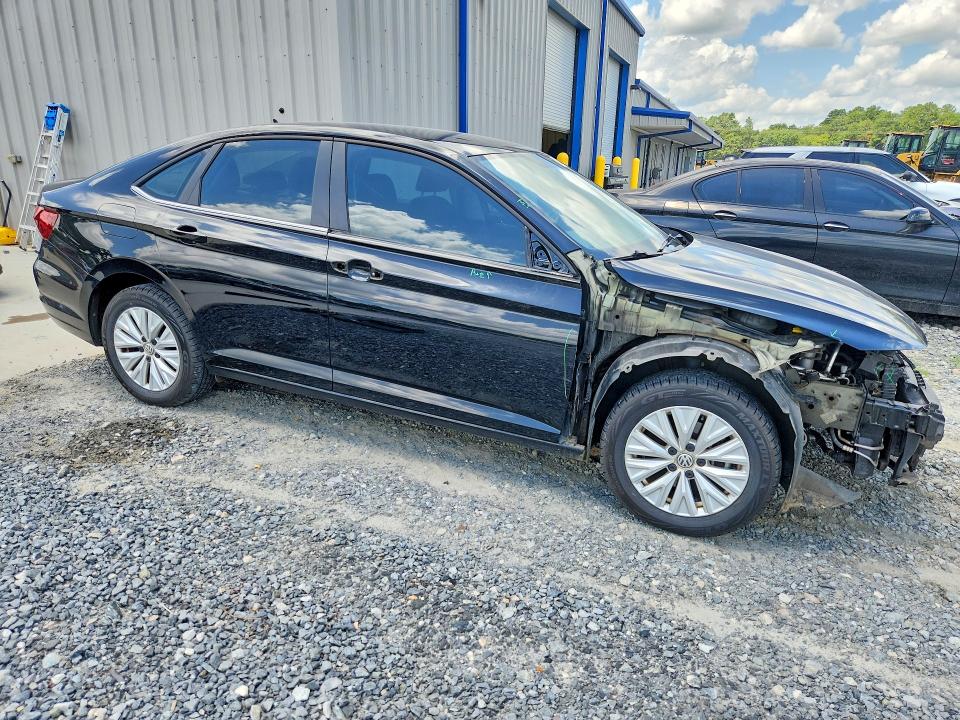 61446166 :رقم المزاد ، 3VWCB7BU5LM014331 vin ، 2020 Volkswagen Jetta مزاد بيع