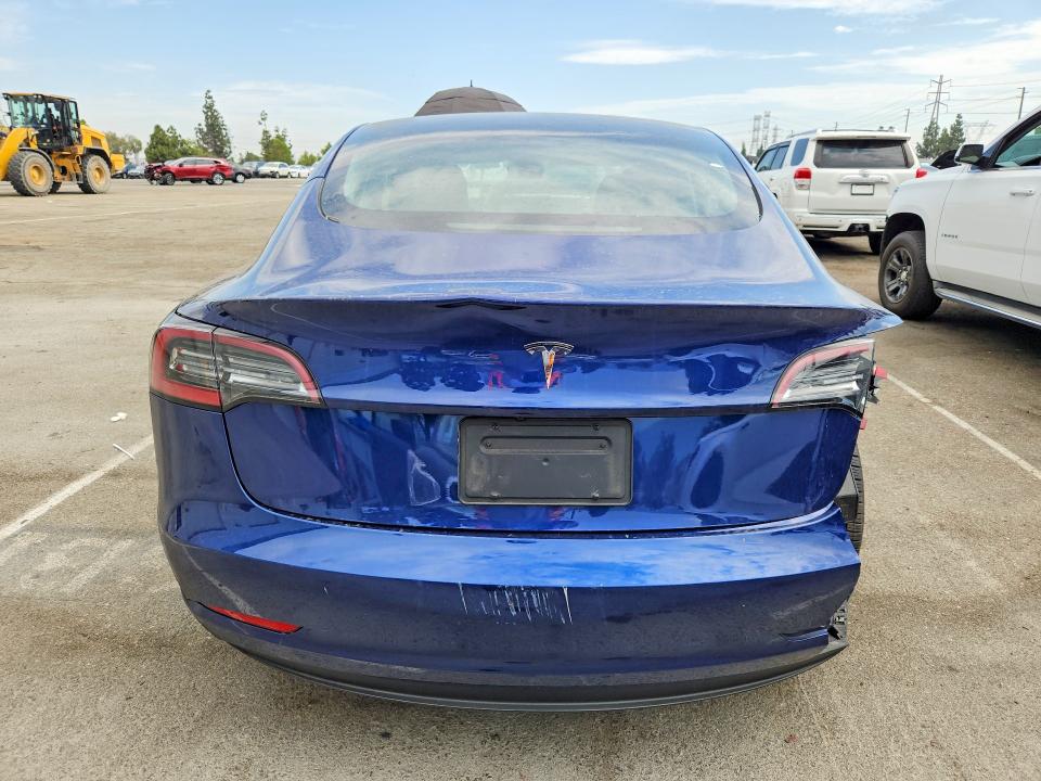 60868906 :رقم المزاد ، 5YJ3E1EA4PF384088 vin ، 2023 Tesla Model 3 مزاد بيع