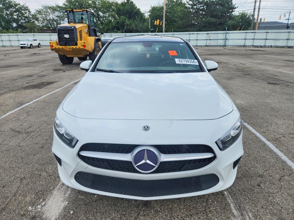 62794356 :رقم المزاد ، WDD3G4EBXKW020708 vin ، 2019 Mercedes-benz A مزاد بيع