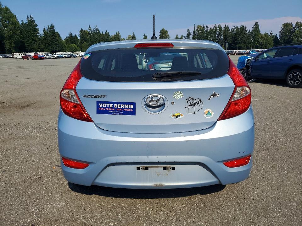 60590946 :رقم المزاد ، KMHCT5AEXDU126226 vin ، 2013 Hyundai Accent مزاد بيع