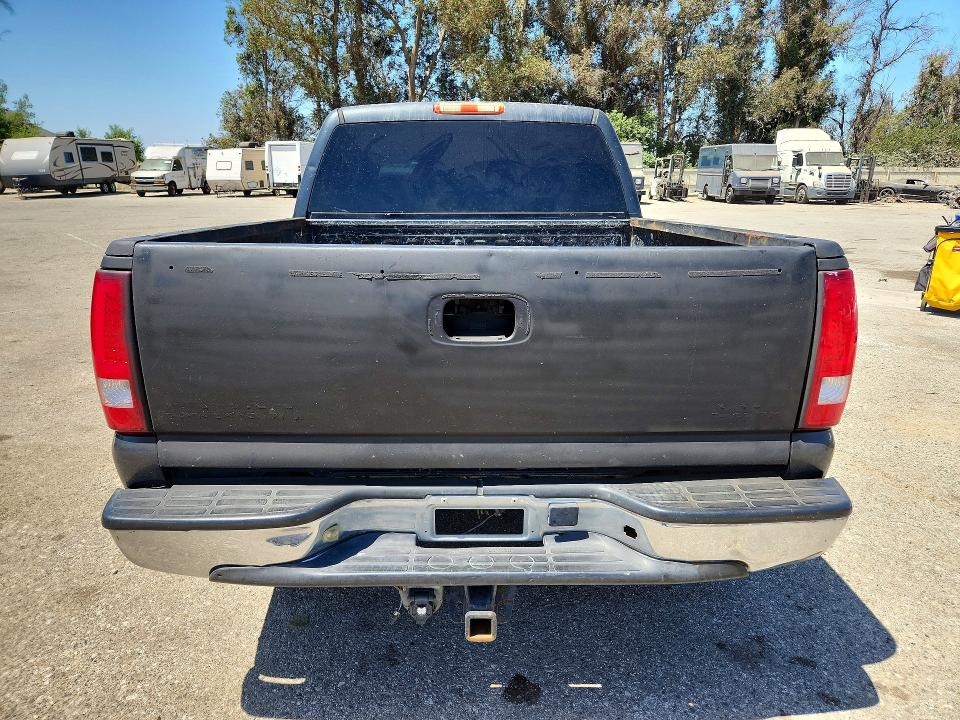 Продажа на аукционе авто 2005 Gmc New Sierra, vin: 2GTEC13T251113050, номер лота: 61573156