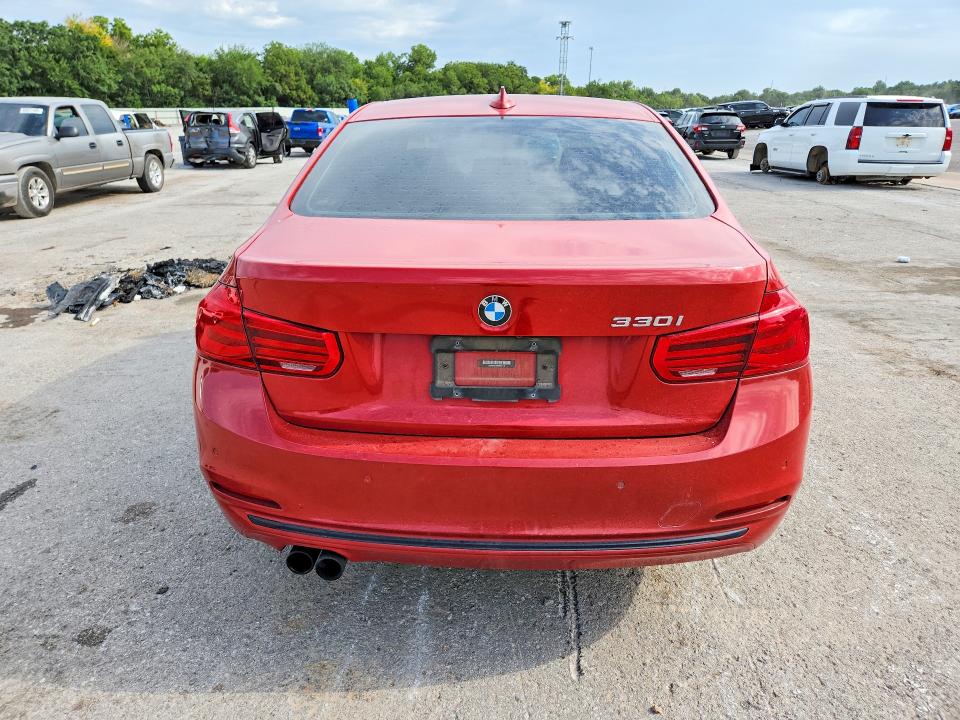 60477066 :رقم المزاد ، WBA8B9C33HK885119 vin ، 2017 Bmw 330 مزاد بيع