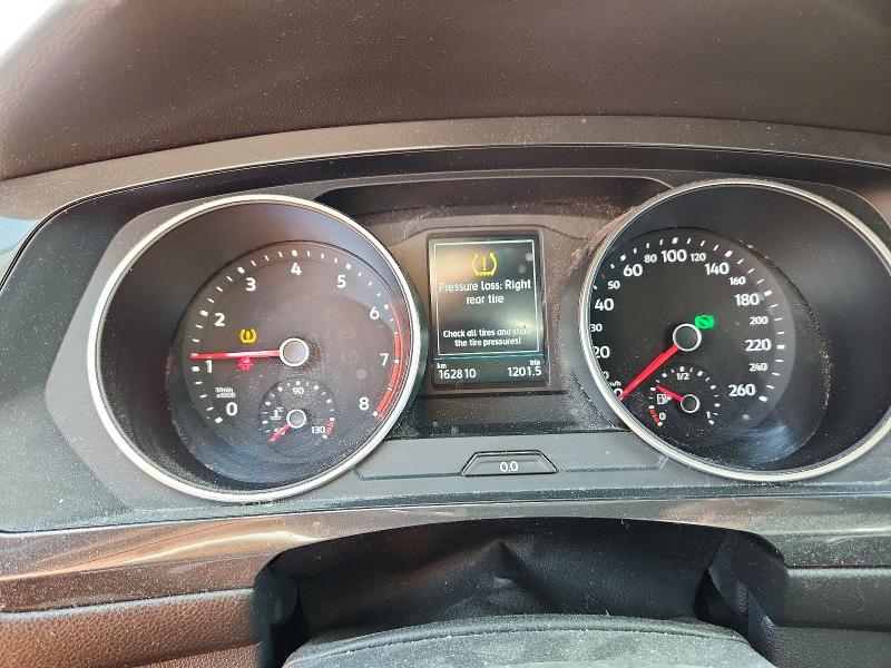 Продажа на аукционе авто 2018 Volkswagen Tiguan, vin: 3VV2B7AX3JM062872, номер лота: 59068376