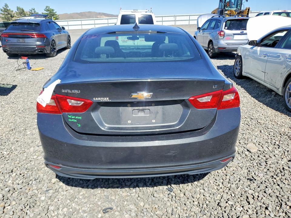 60082136 :رقم المزاد ، 1G1ZD5ST6JF223795 vin ، 2018 Chevrolet Malibu مزاد بيع