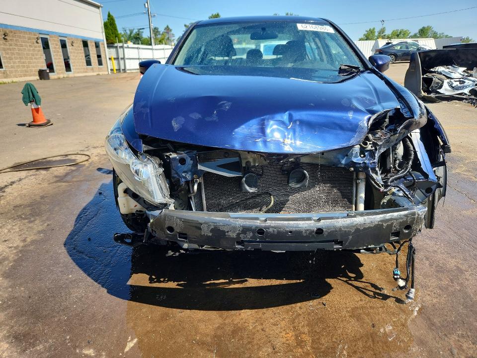 62168986 :رقم المزاد ، 1HGCP2F3XBA150055 vin ، 2011 Honda Accord مزاد بيع