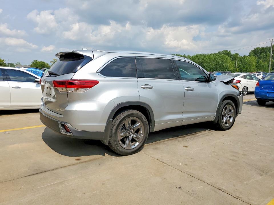Aukcja sprzedaży 2018 Toyota Highlander, vin: 5TDDZRFH1JS871609, numer aukcji: 62950146
