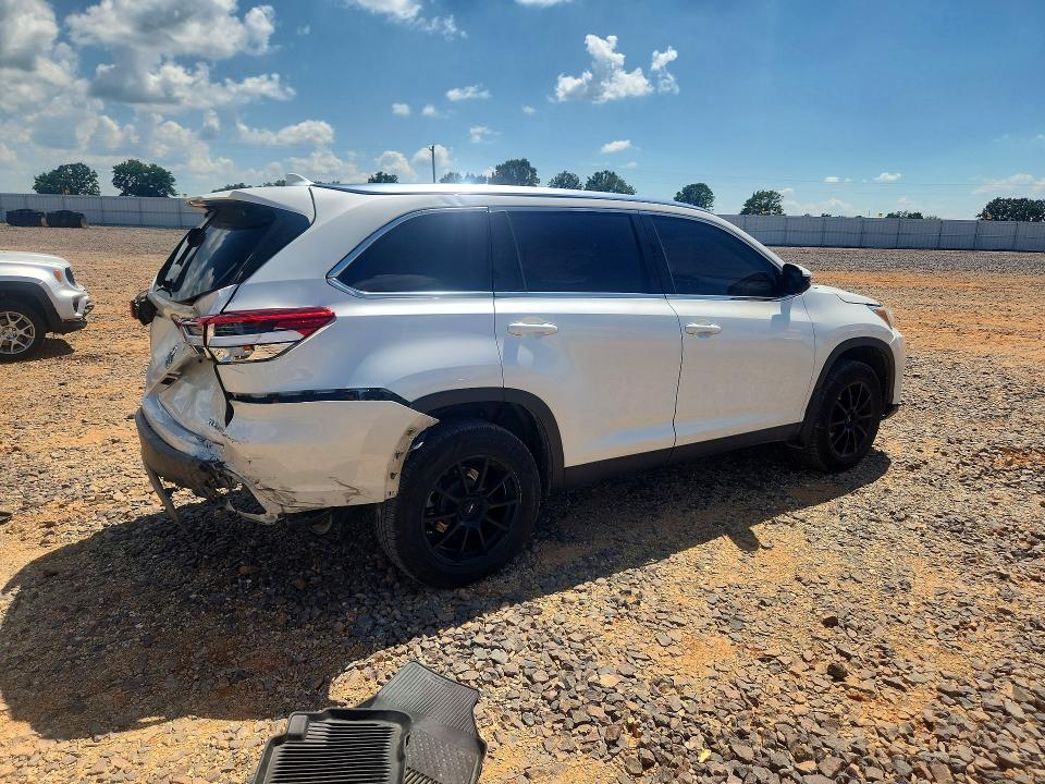 59991956 :رقم المزاد ، 5TDJZRFHXKS569272 vin ، 2019 Toyota Highlander مزاد بيع