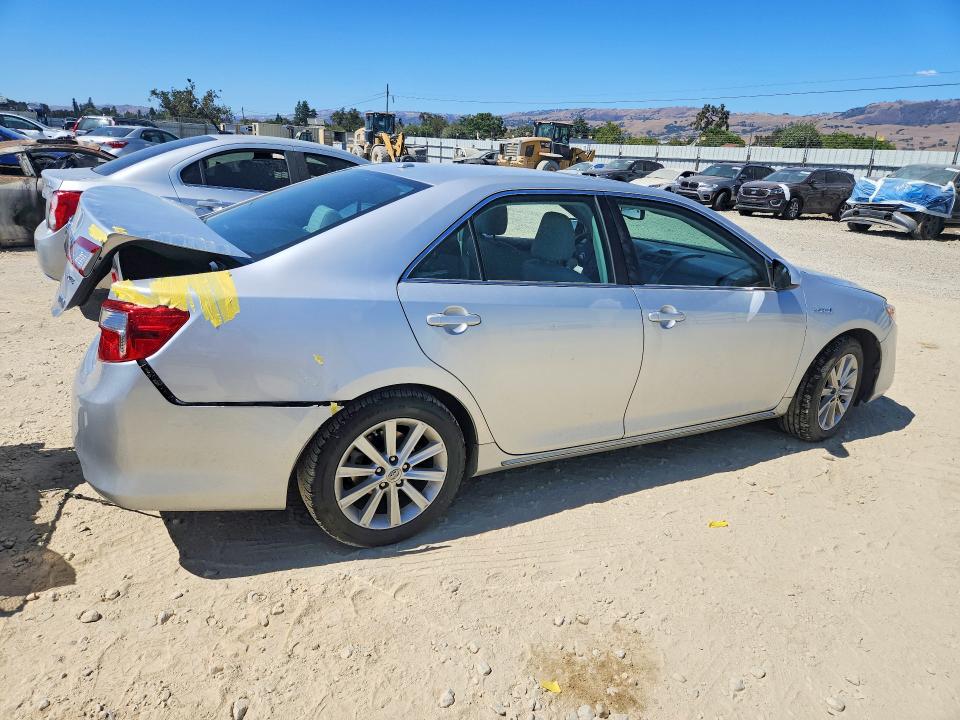 60253176 :رقم المزاد ، 4T1BD1FK5EU107438 vin ، 2014 Toyota Camry Hybrid مزاد بيع