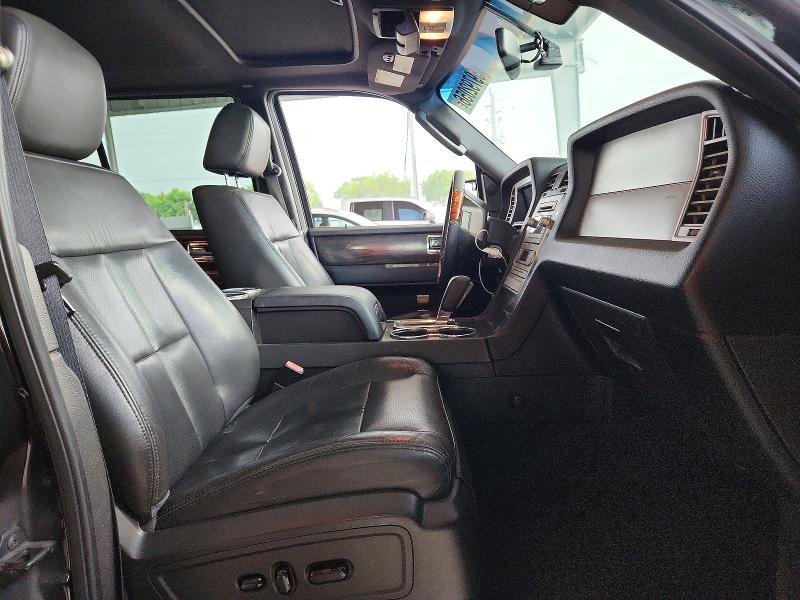 59792056 :رقم المزاد ، 5LMFU27577LJ03638 vin ، 2007 Lincoln Navigator مزاد بيع