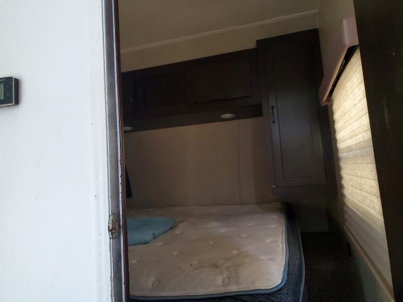 61220296 :رقم المزاد ، 5ZT2DEG24K9000856 vin ، 2019 Foresriver East West مزاد بيع