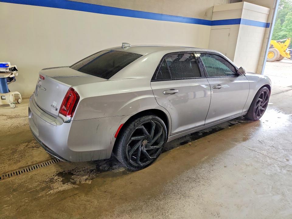 Продаж на аукціоні авто 2017 Chrysler 300, vin: 2C3CCAGG0HH637348, номер лоту: 60012206