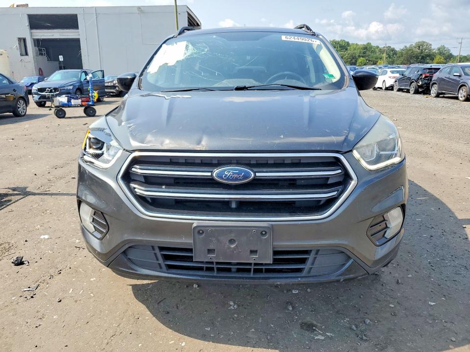 Продаж на аукціоні авто 2018 Ford Escape, vin: 1FMCU9GD6JUB65930, номер лоту: 62449026