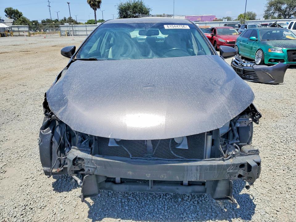 61544756 :رقم المزاد ، 4T1BF1FK3HU650866 vin ، 2017 Toyota Camry مزاد بيع