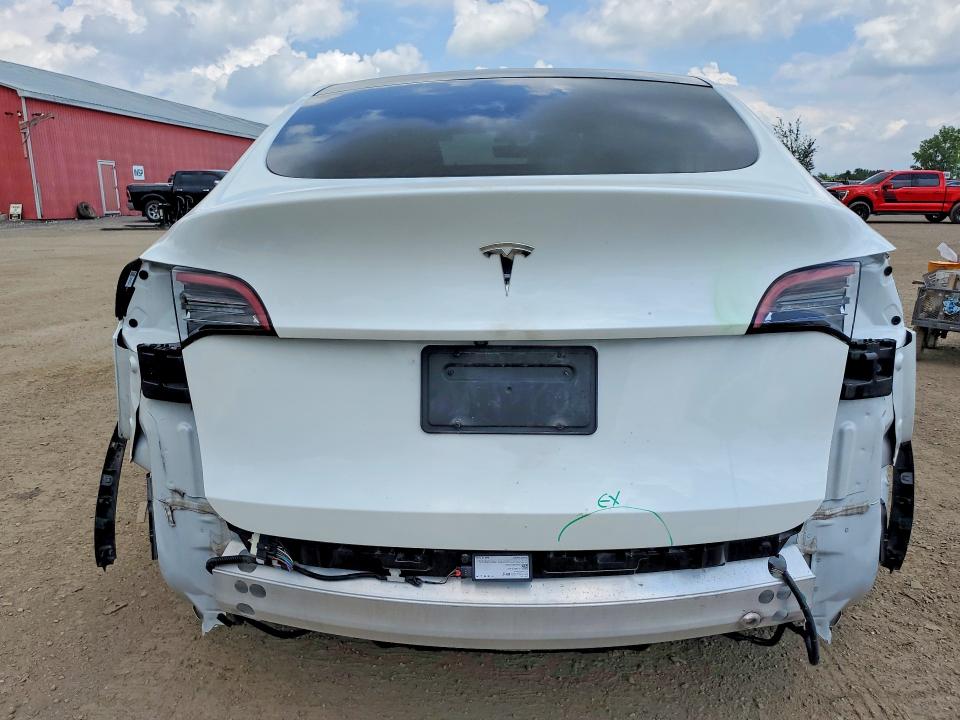 60137526 :رقم المزاد ، 5YJYGDED3MF114146 vin ، 2021 Tesla Model Y مزاد بيع
