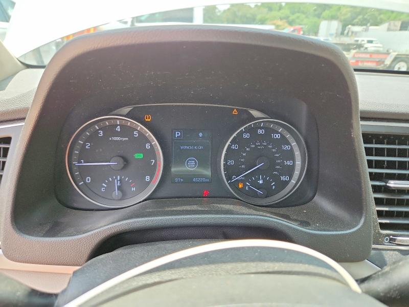 60030396 :رقم المزاد ، 5NPD84LF0HH202885 vin ، 2017 Hyundai Elantra مزاد بيع