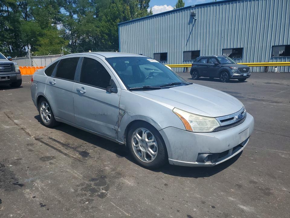 61443106 :رقم المزاد ، 1FAHP35N58W266939 vin ، 2008 Ford Focus مزاد بيع
