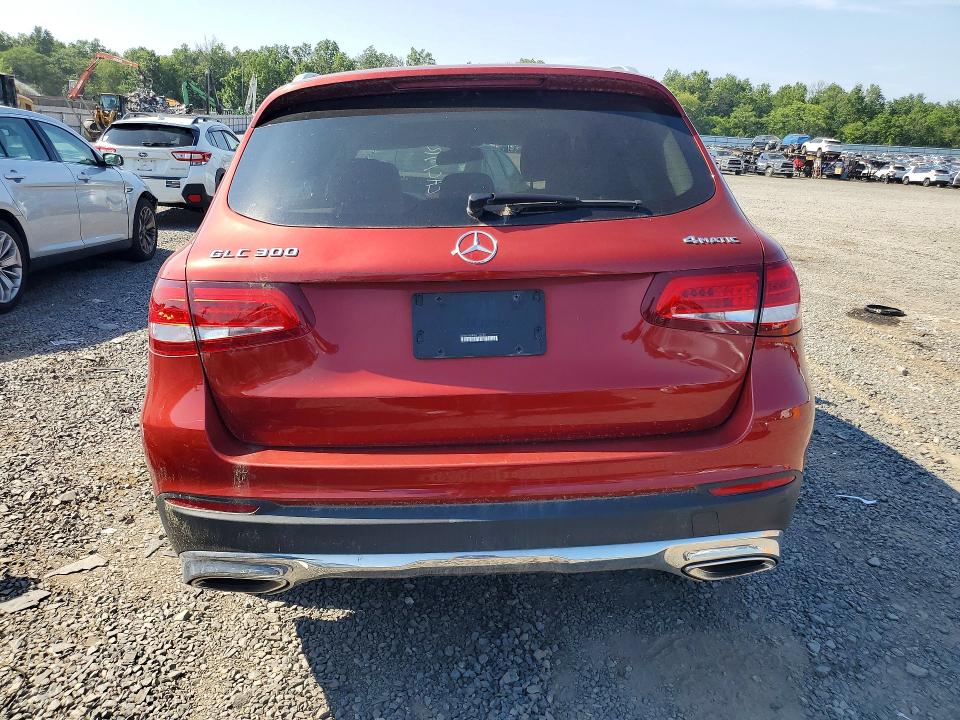 61464156 :رقم المزاد ، WDC0G4KB8HF198220 vin ، 2017 Mercedes-benz Glc مزاد بيع