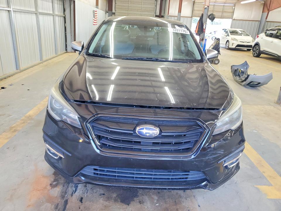 63331176 :رقم المزاد ، 4S3BNAR62K3026317 vin ، 2019 Subaru Legacy مزاد بيع