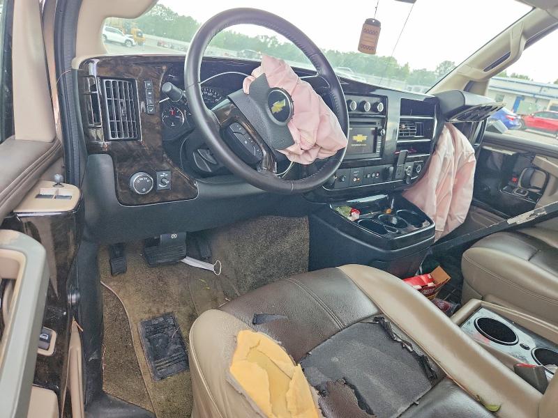 61541406 :رقم المزاد ، 1GCWGAFG8H1271152 vin ، 2017 Chevrolet Express G2500 مزاد بيع