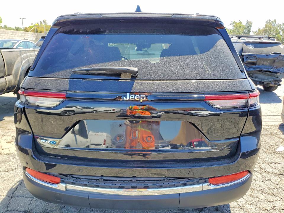 Продаж на аукціоні авто 2022 Jeep Grand Cherokee, vin: 1C4RJYB61N8761651, номер лоту: 61240476