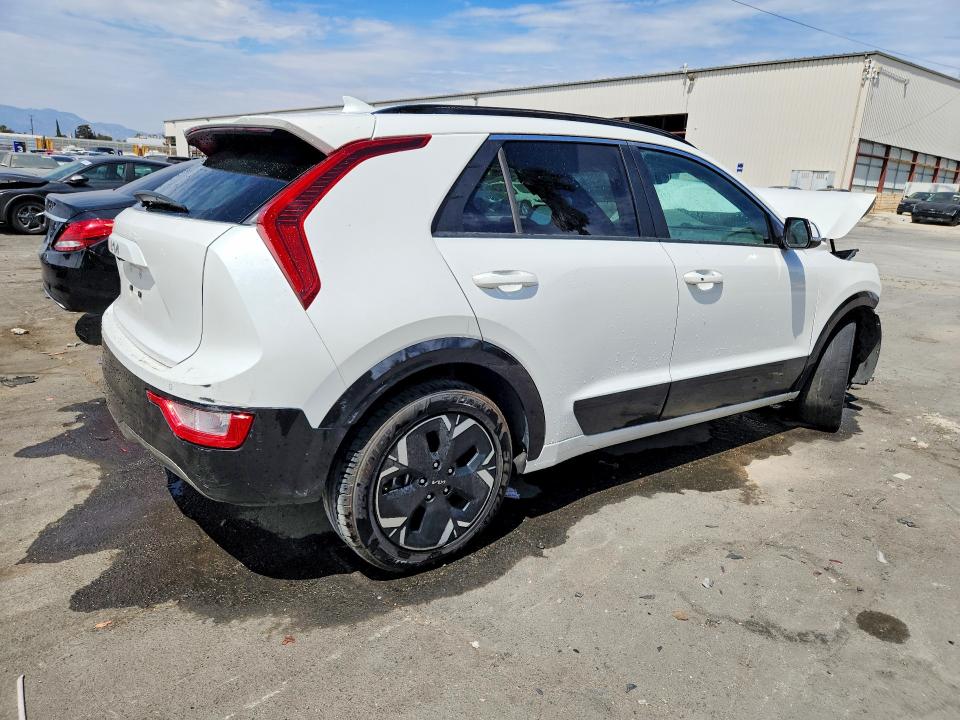 Продажа на аукционе авто 2023 Kia Niro, vin: KNDCR3L11P5026693, номер лота: 61411326