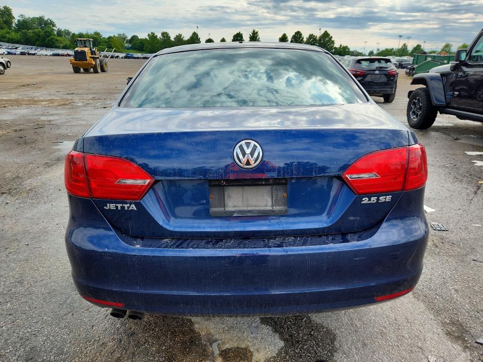 60492446 :رقم المزاد ، 3VWDX7AJ8DM202503 vin ، 2013 Volkswagen Jetta مزاد بيع