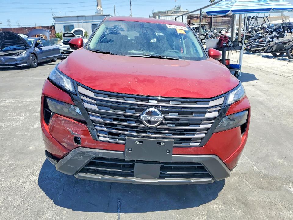 62043176 :رقم المزاد ، 5N1BT3BA3TC840537 vin ، 2026 Nissan Rogue مزاد بيع