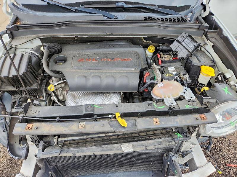 2015 Jeep Renegade მანქანა იყიდება აუქციონზე, vin: ZACCJBBT5FPB40917, აუქციონის ნომერი: 61400786