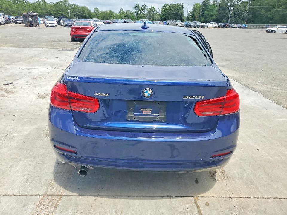 61079166 :رقم المزاد ، WBA8E5G31HNU43853 vin ، 2017 Bmw 320 مزاد بيع
