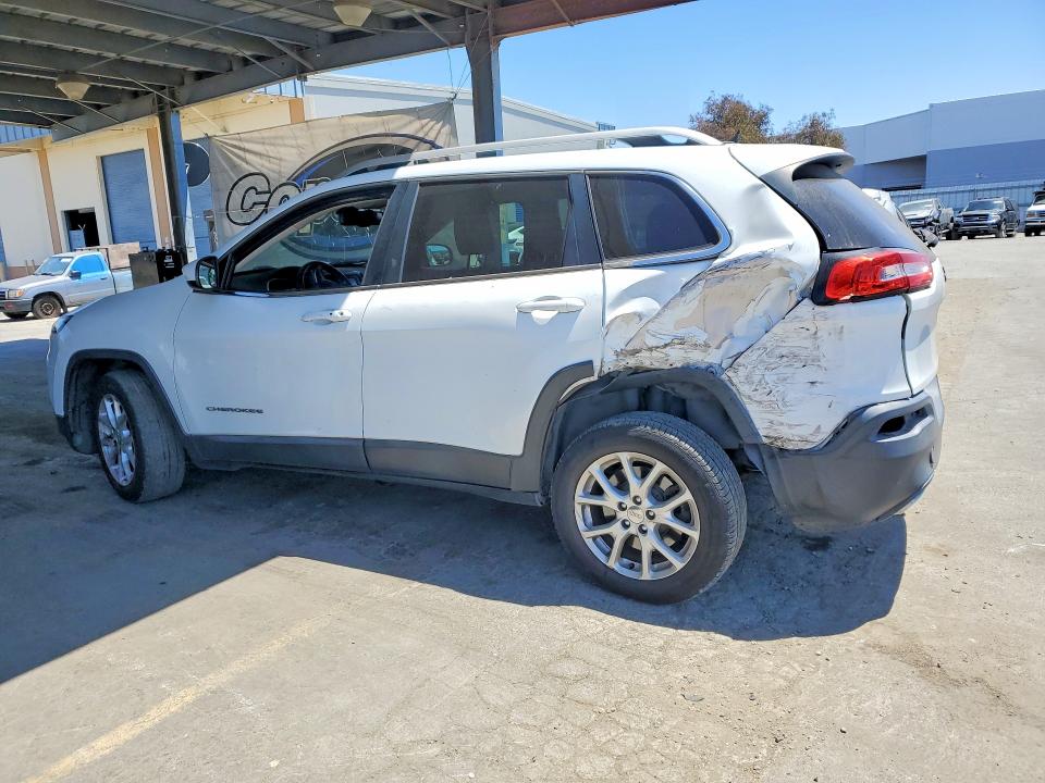 Продаж на аукціоні авто 2015 Jeep Cherokee, vin: 1C4PJLCS6FW580418, номер лоту: 61744416