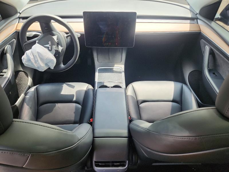61939966 :رقم المزاد ، 7SAYGDEE2SF301273 vin ، 2025 Tesla Model Y مزاد بيع
