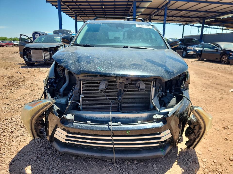 2019 Toyota Highlander მანქანა იყიდება აუქციონზე, vin: 5TDKZRFH4KS559213, აუქციონის ნომერი: 60185926