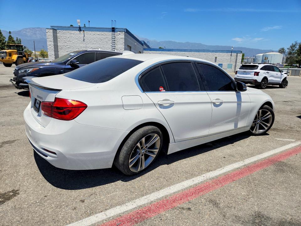 Aukcja sprzedaży 2018 Bmw 330, vin: WBA8B9G50JNV00213, numer aukcji: 62700156