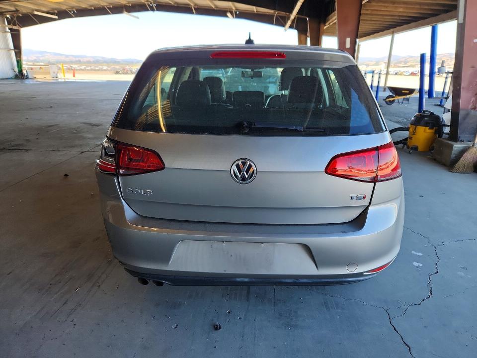59628456 :رقم المزاد ، 3VW217AU4FM018603 vin ، 2015 Volkswagen Golf مزاد بيع